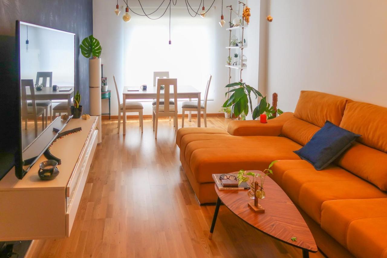Ferienwohnung Housingleon- Casa Oliva Con Garaje Exterior foto